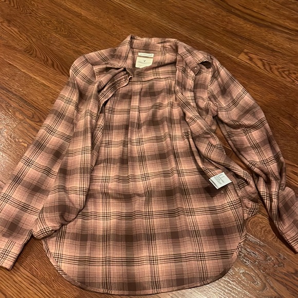 American Eagle Top - Picture 1 of 2